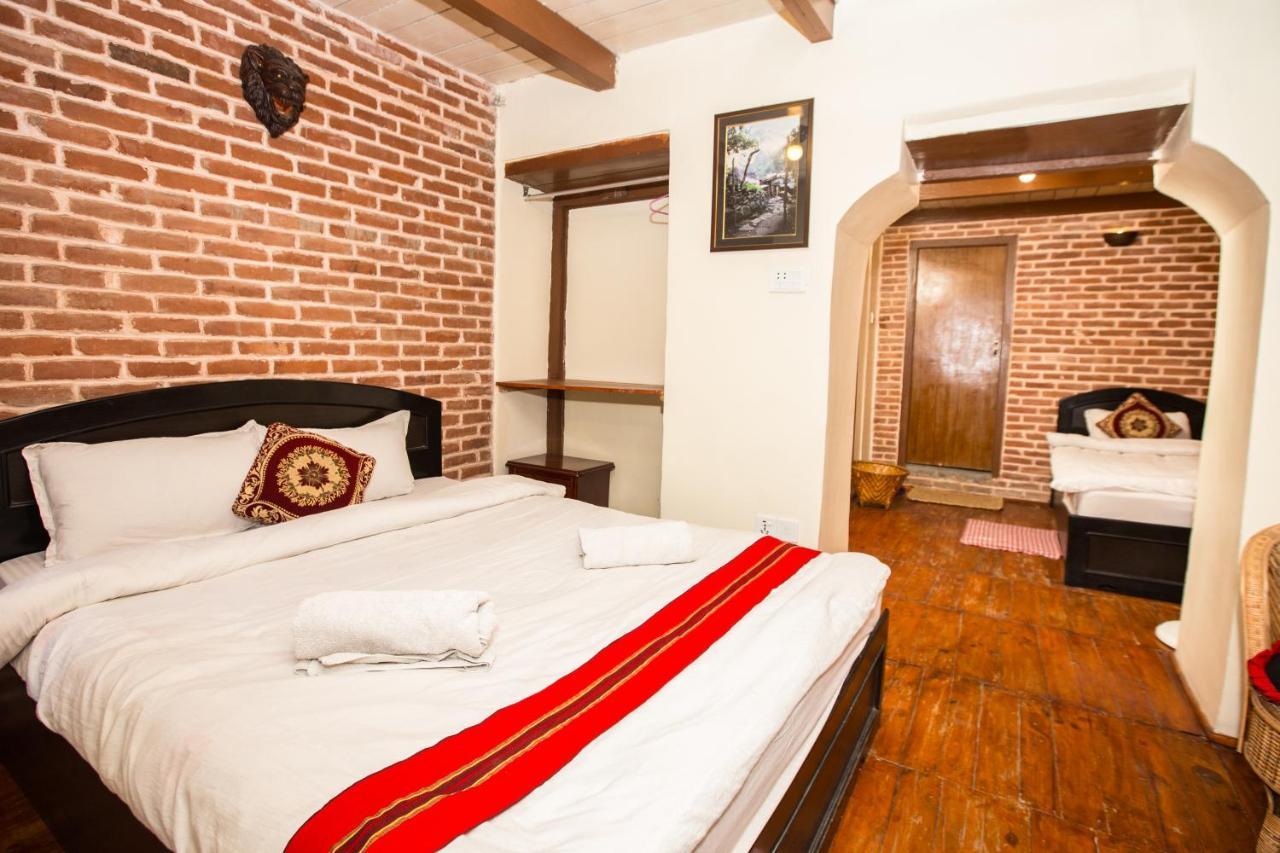 Tulaja Boutique Hotel Bhatgoan Exterior photo