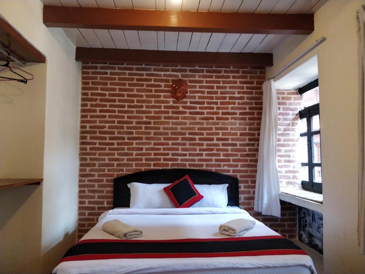 Tulaja Boutique Hotel Bhatgoan Exterior photo
